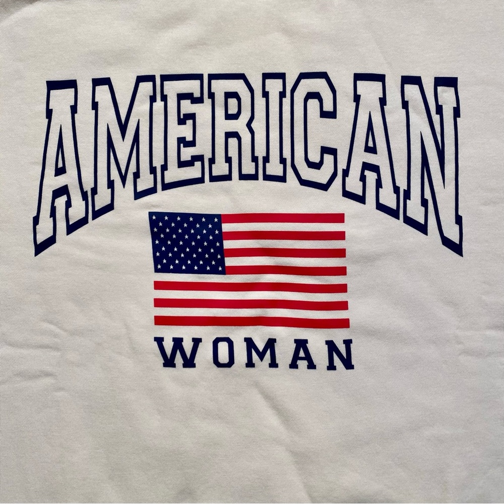 Living Fully Co. American Woman Flag Crewneck Sweatshirt Cream Size Medium